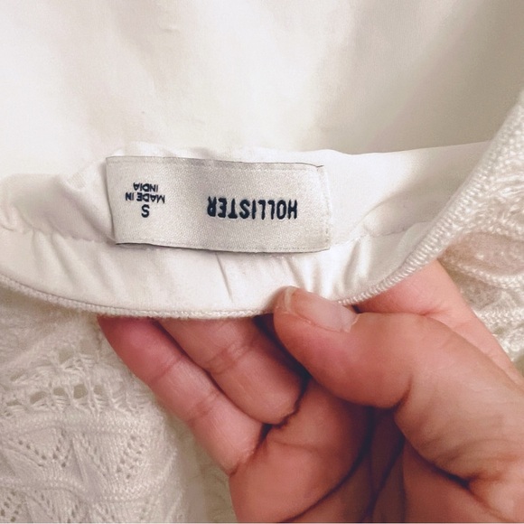 Hollister All-Over Knitted Crochet Style White Dress With Twist Back Detail SZ S - Picture 5 of 10